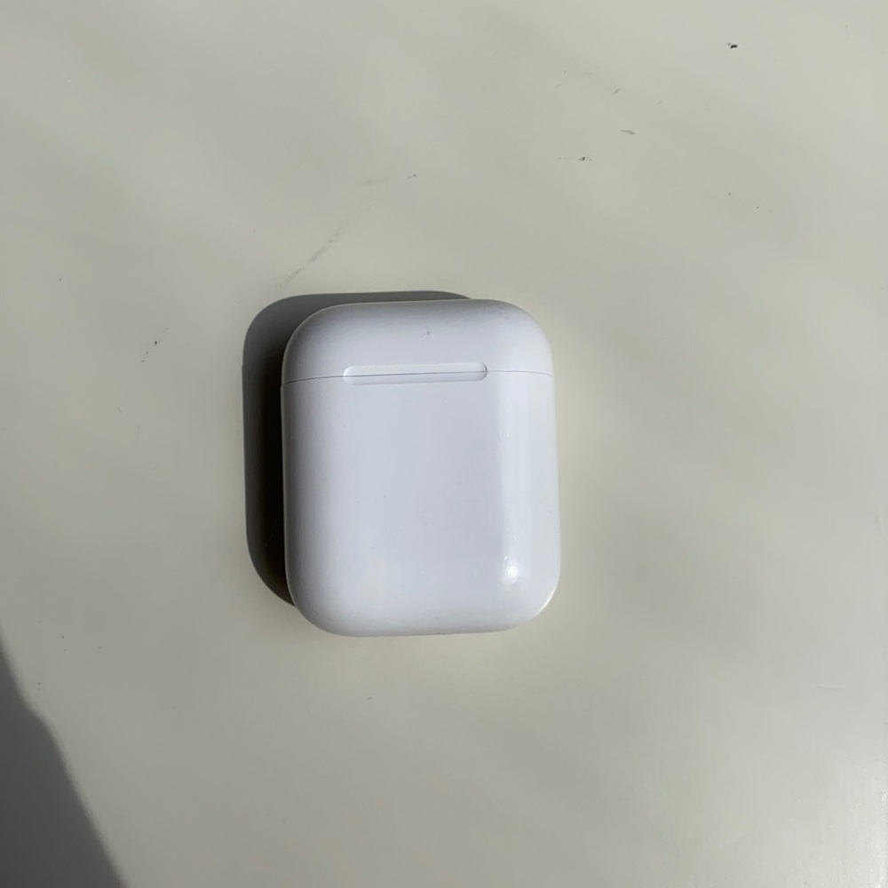 apple generation 1 airpods case